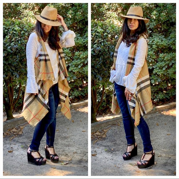 Jackets & Blazers - ✨LAST ONE ✨Camel plaid longline fringe vest